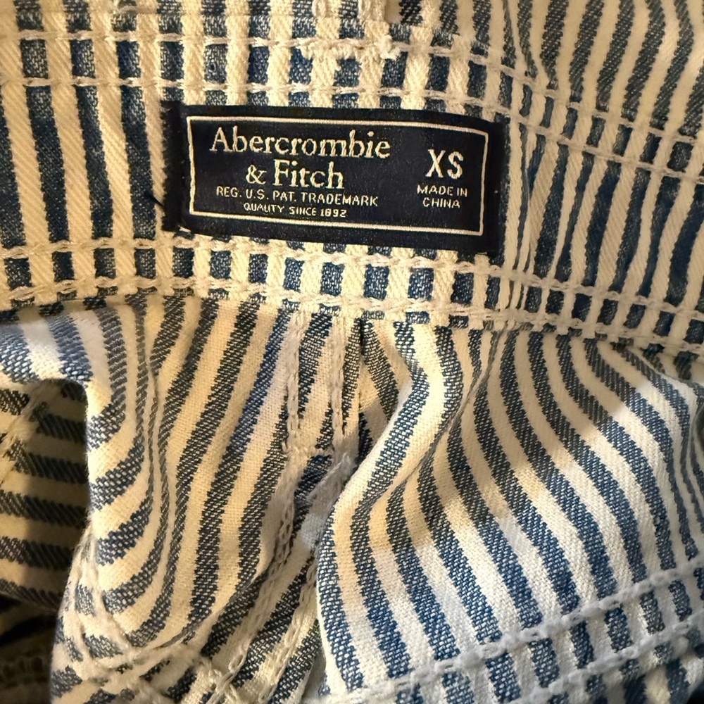 Abercrombie & Fitch Blue and White Striped Overalls, Size XS - Picture 6 of 7